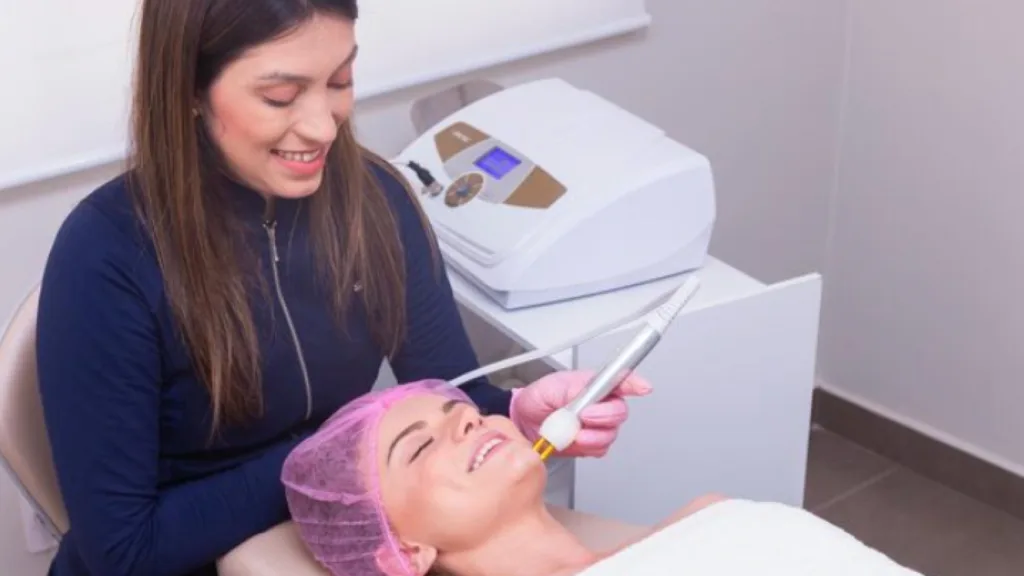 Ideal candidates for secret rf vs venus viva treatment.